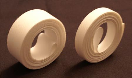 Tapeless Reusable Non-Adhesive Dressing System - Velcro Puck (1/2`` x 6`)